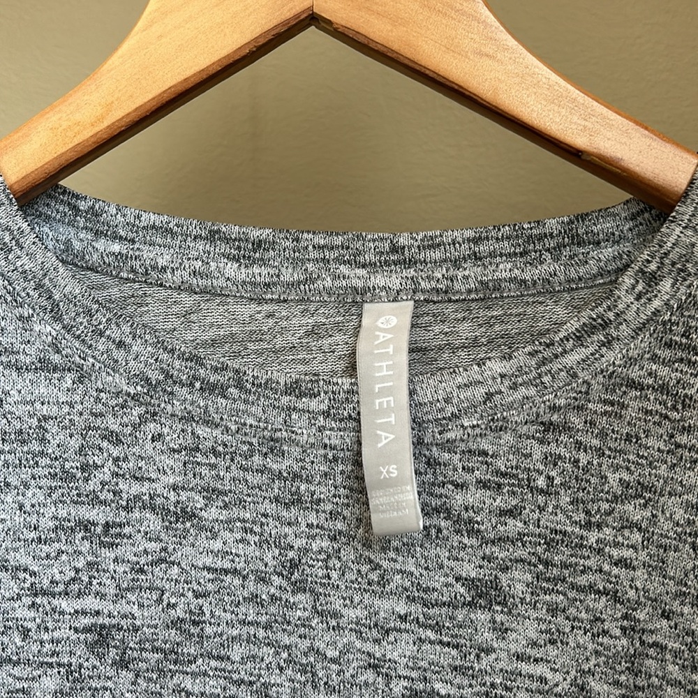 Athleta Women's Light Weight Sweater Size XS - Picture 5 of 7